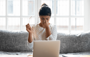 Digital eye syndrome overview graphic explaining causes and preventive measures